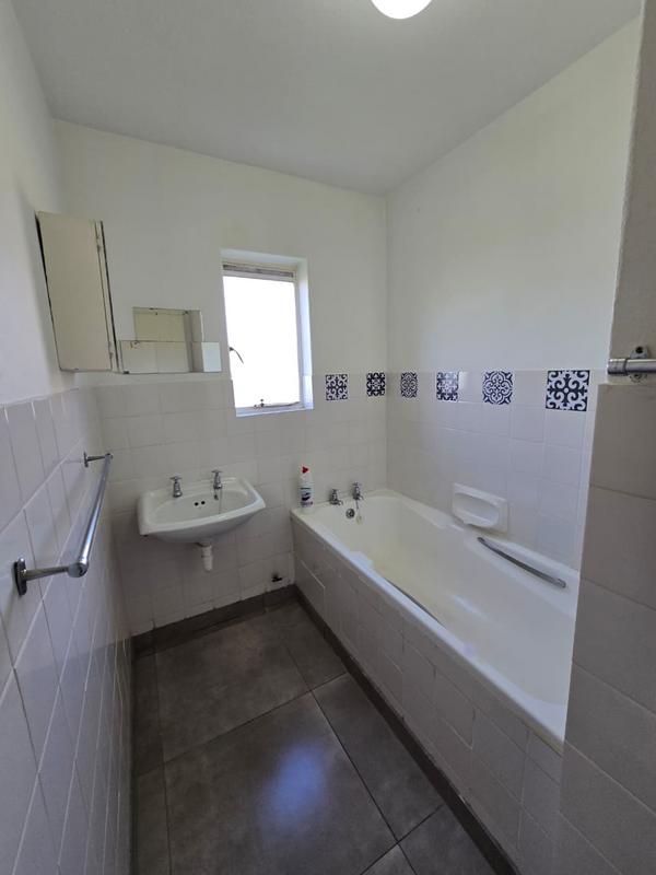 2 Bedroom Property for Sale in Thornton Western Cape